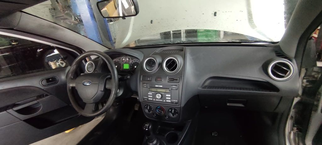 Konsola poduszki napinacze Ford Fiesta mk6 lift kokpit