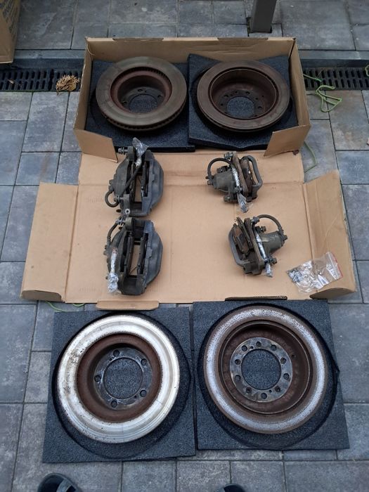 Продам тормозную систему  на Lexus LX570