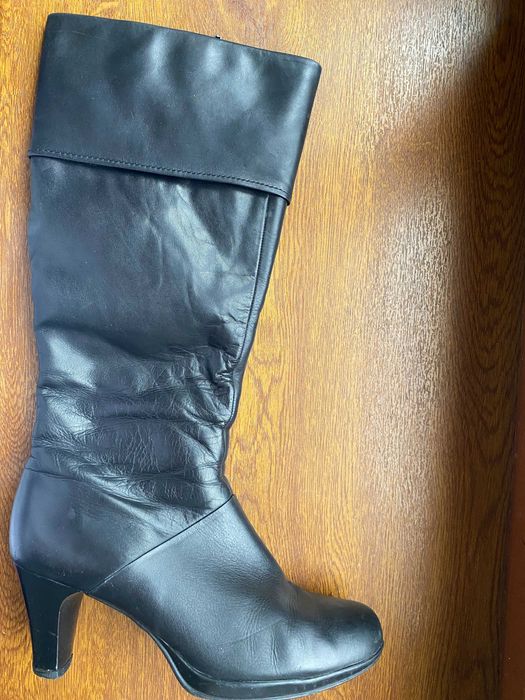 Чоботи осінні/весняні чорні шкіряні (39 розмір)