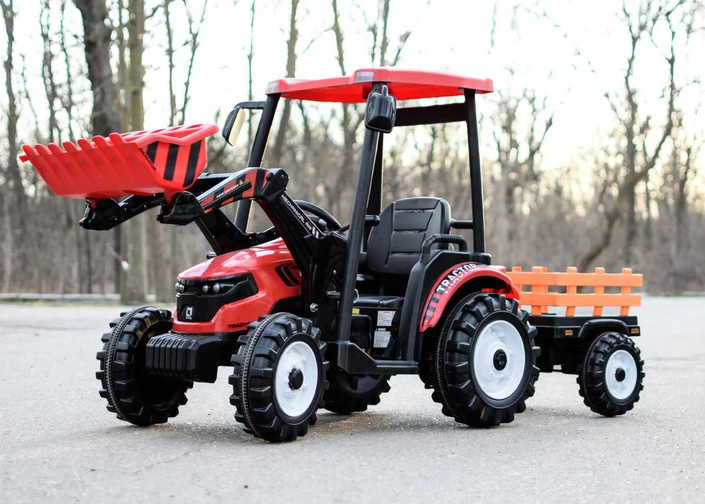 Duży traktorek na akumulator dla dzieci TITAN 24V