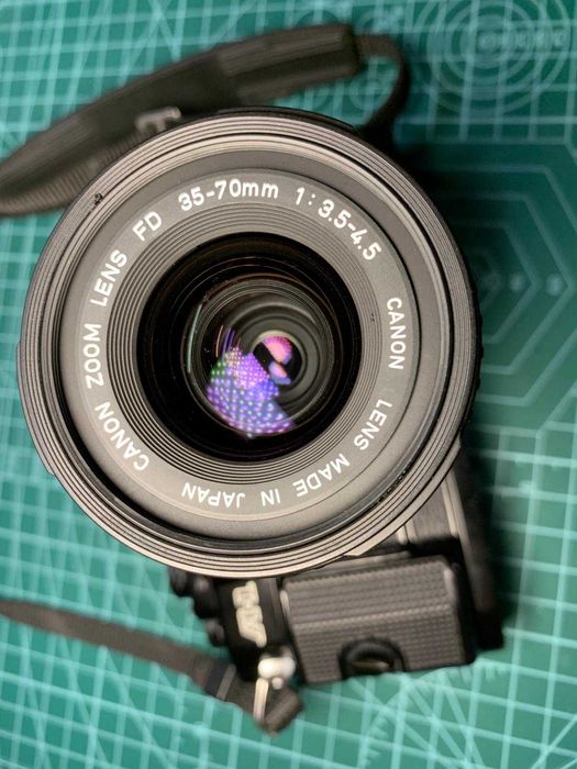 Canon A-1 com lente 35-70mm de 1982