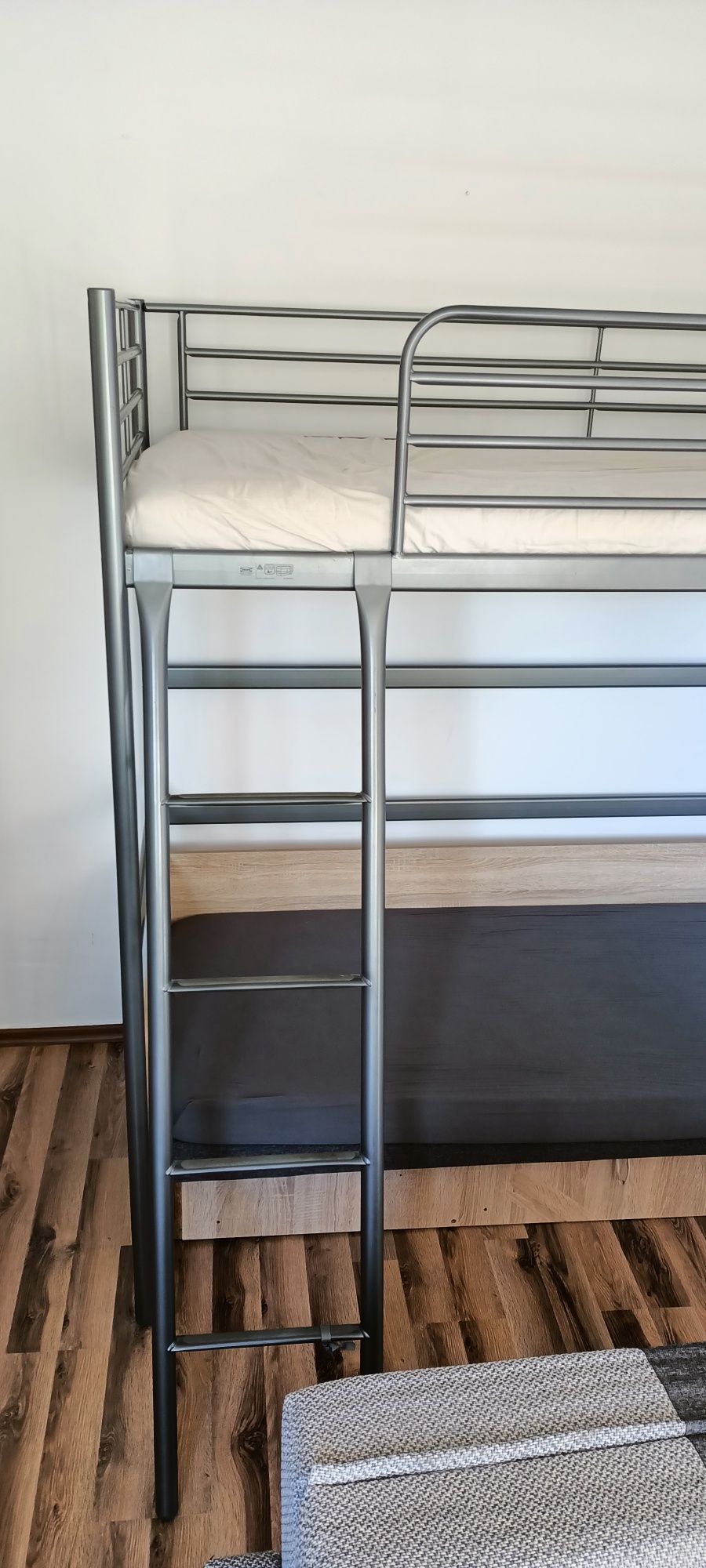 Łóżko piętrowe metalowe IKEA