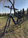 Rower elektryczny trekkingowy MULTICYCLE Legacy EMB