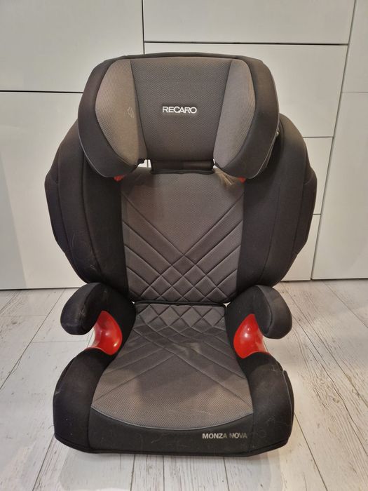Fotelik Monza Nova 2 Seatfix przeznaczony jest dla dzieci