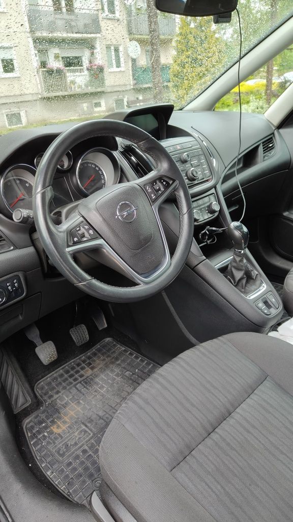 Opel Zafira c 2.0 130 km  sprzedam lub zamienię