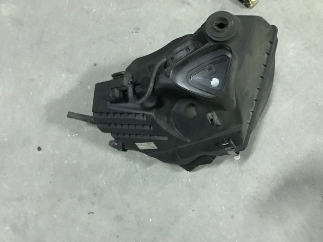 Caixa de filtro de ar Audi A 6 C6 4FH 2.7 TDI allroad