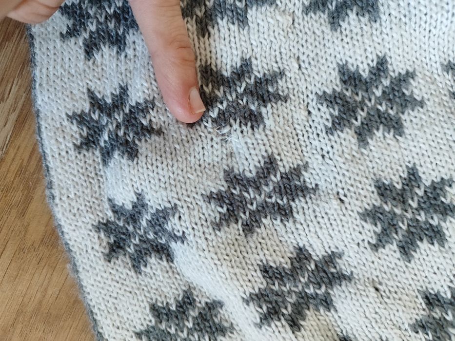 Swetr wiązany narzutka szaro biała śnieżki wełna 34/36 KappAhl