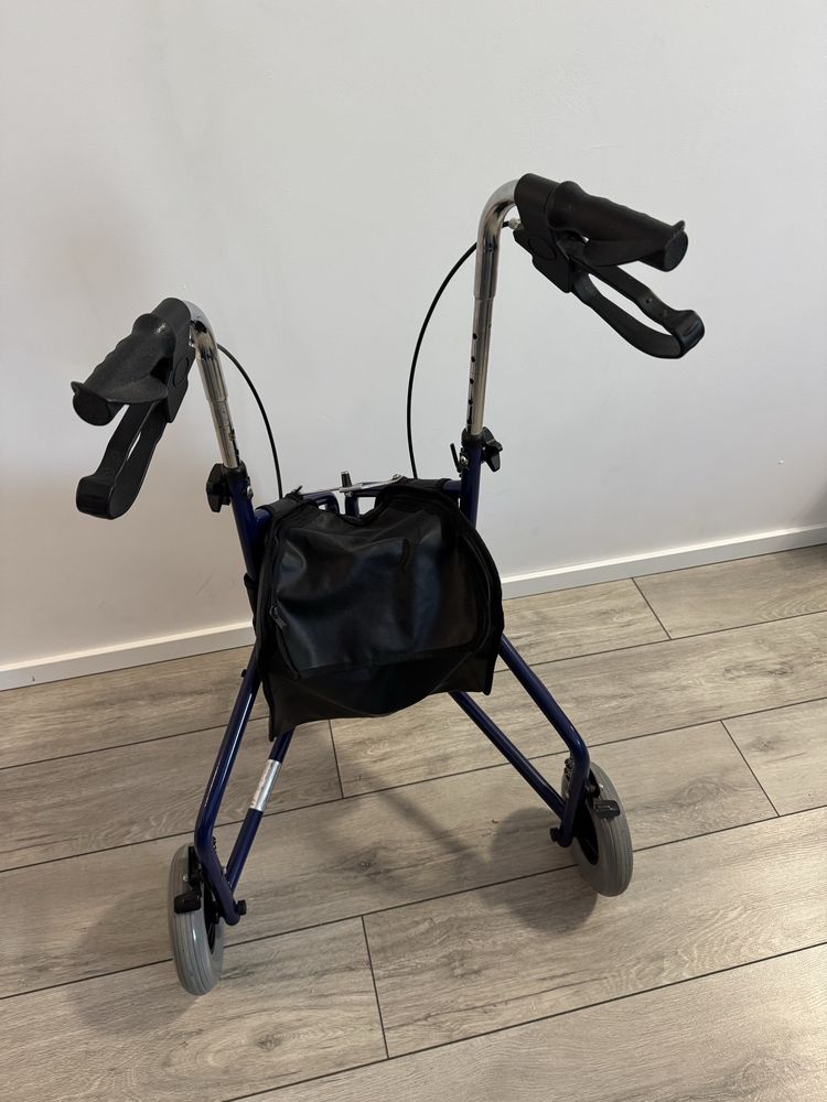 Chodzik rehabilitacyjny trójkołowy balkonik podpórka z torbą