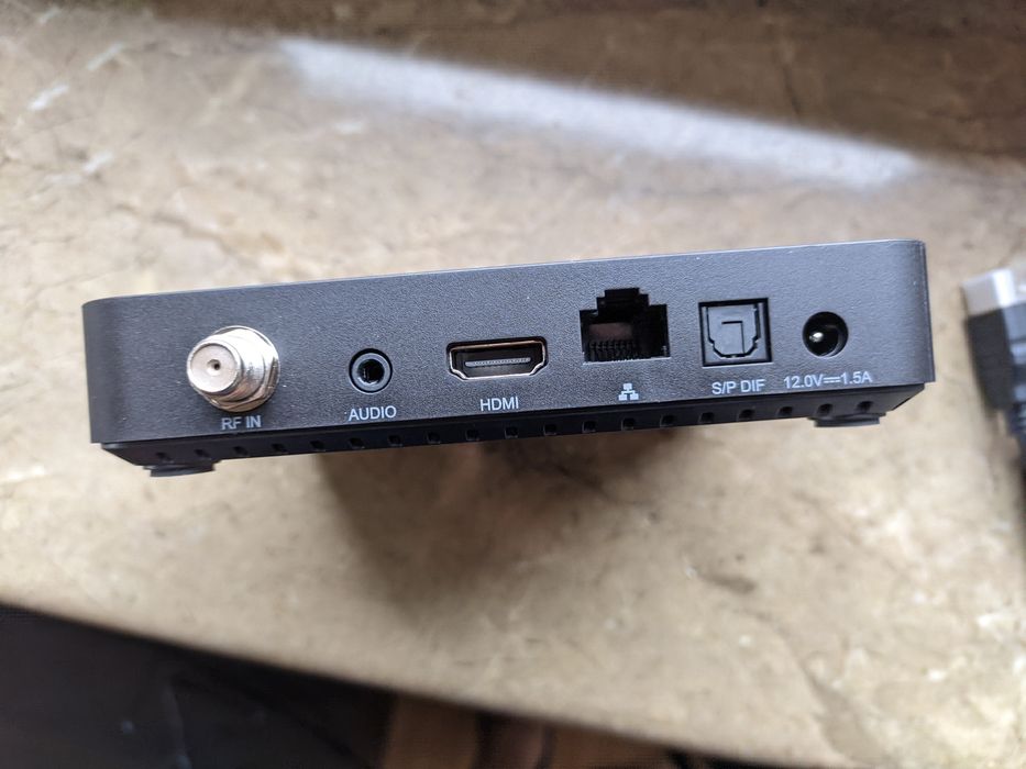 tv box TV Smart 4K Box - AndroidTV 11, dekoder DVBT2 HEVC, kodek AV1