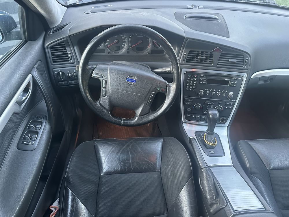 Volvo V70 2.4 d5 automat AWD