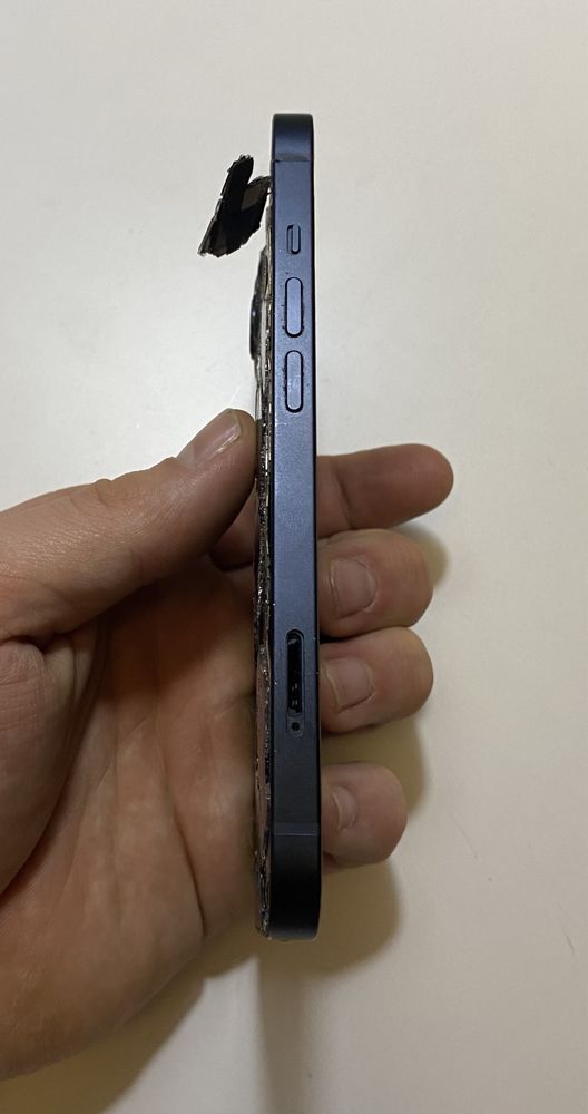 Телефон iPhone 13 /на запчастини! D503