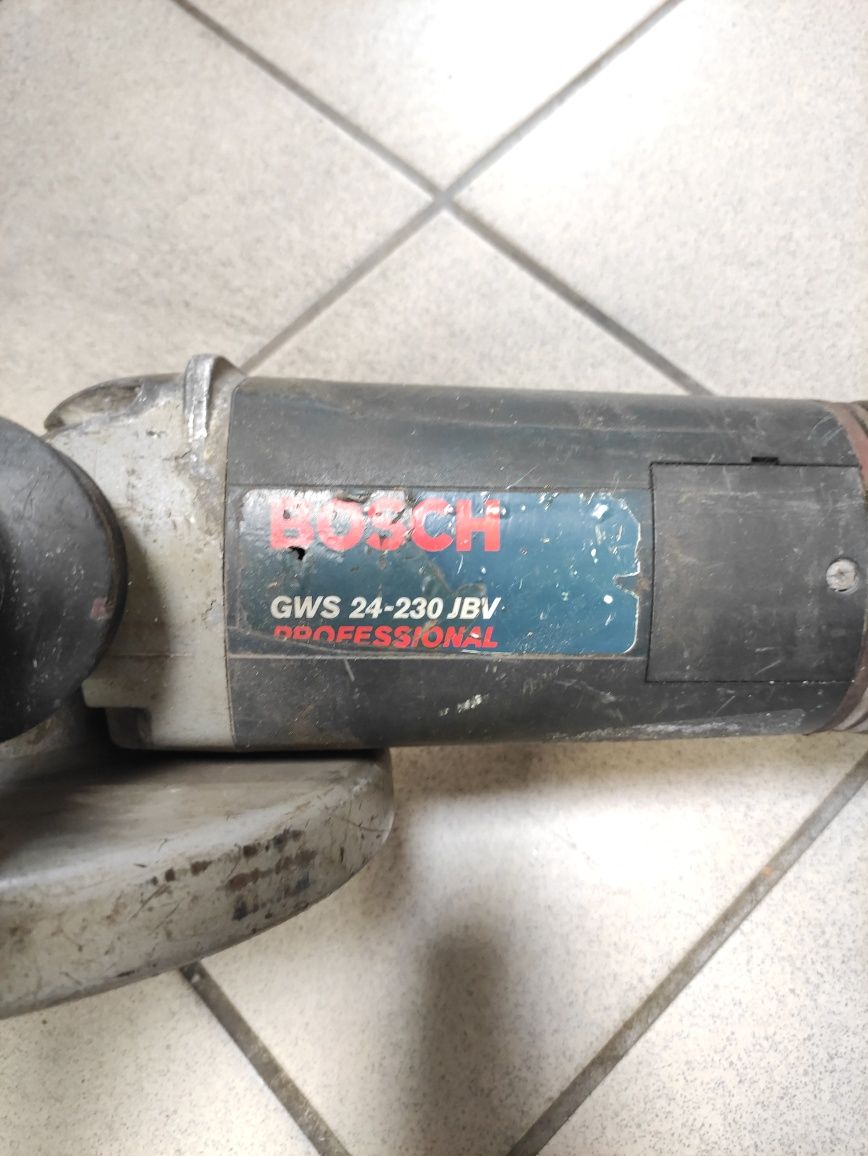 Na Lewara Szlifierka kątowa Bosch GWS 24-230 JBV