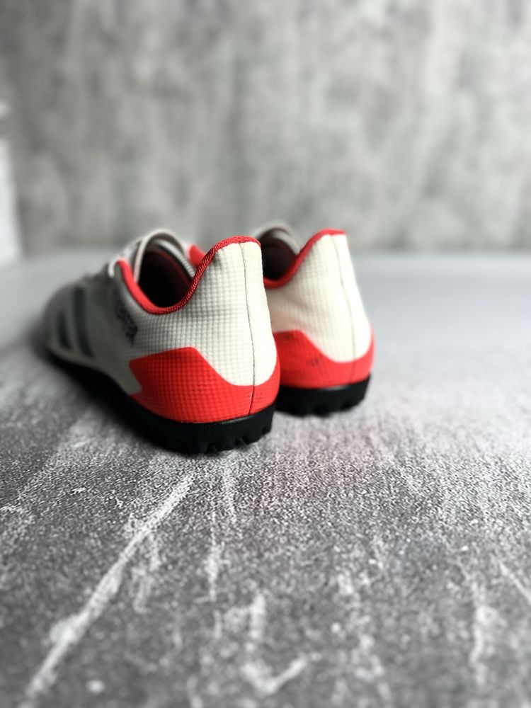 Сороконіжки чоловічі Adidas Predator 20.4 TF 45(29)