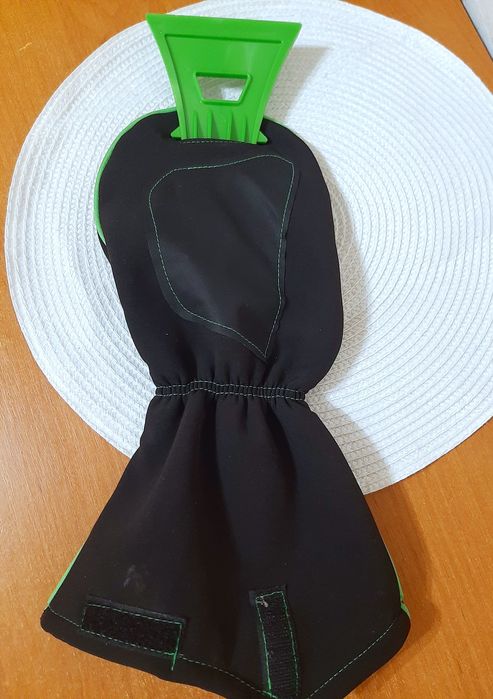 Перчатка-муфта  со  скребком  для льда