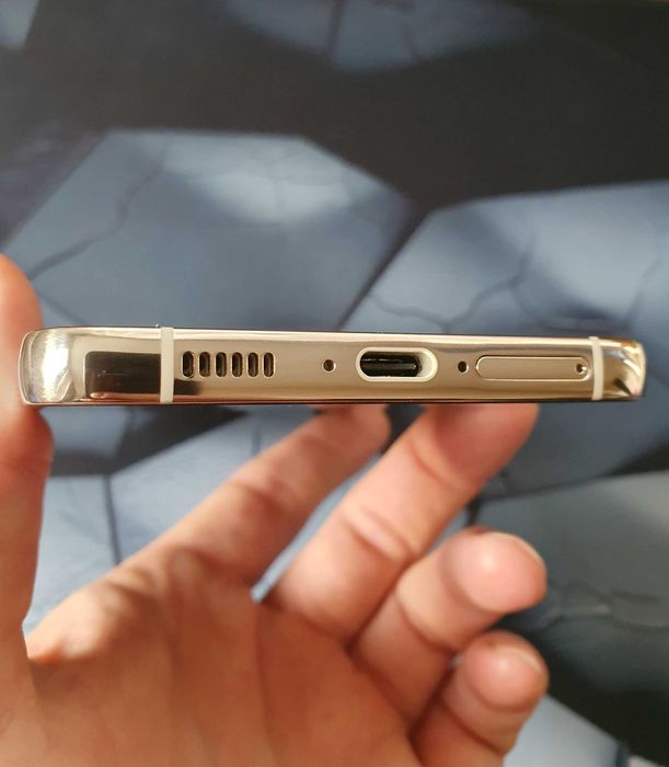 Samsung Galaxy S23 plus 8/258