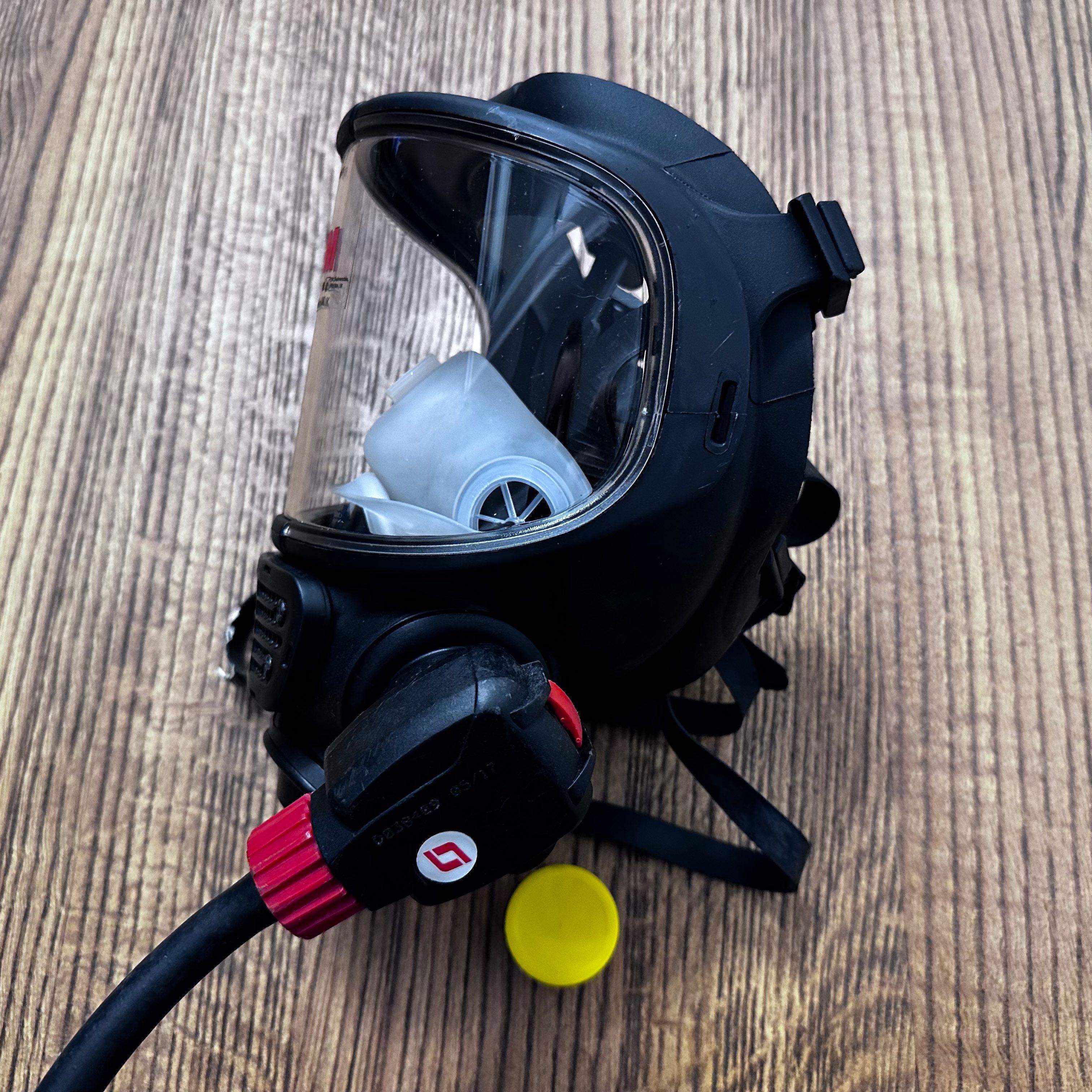 Scott Pro mask , Maska z aparatem wężowym