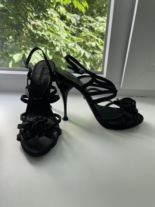 Шикарные черные туфли босоножки 37 размер