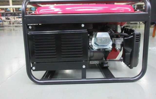 Генератор бензиновий Edon ED-PT 3500 Вт Доставка по Україні