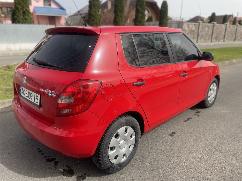 Продам Skoda Fabia (бензин/газ)