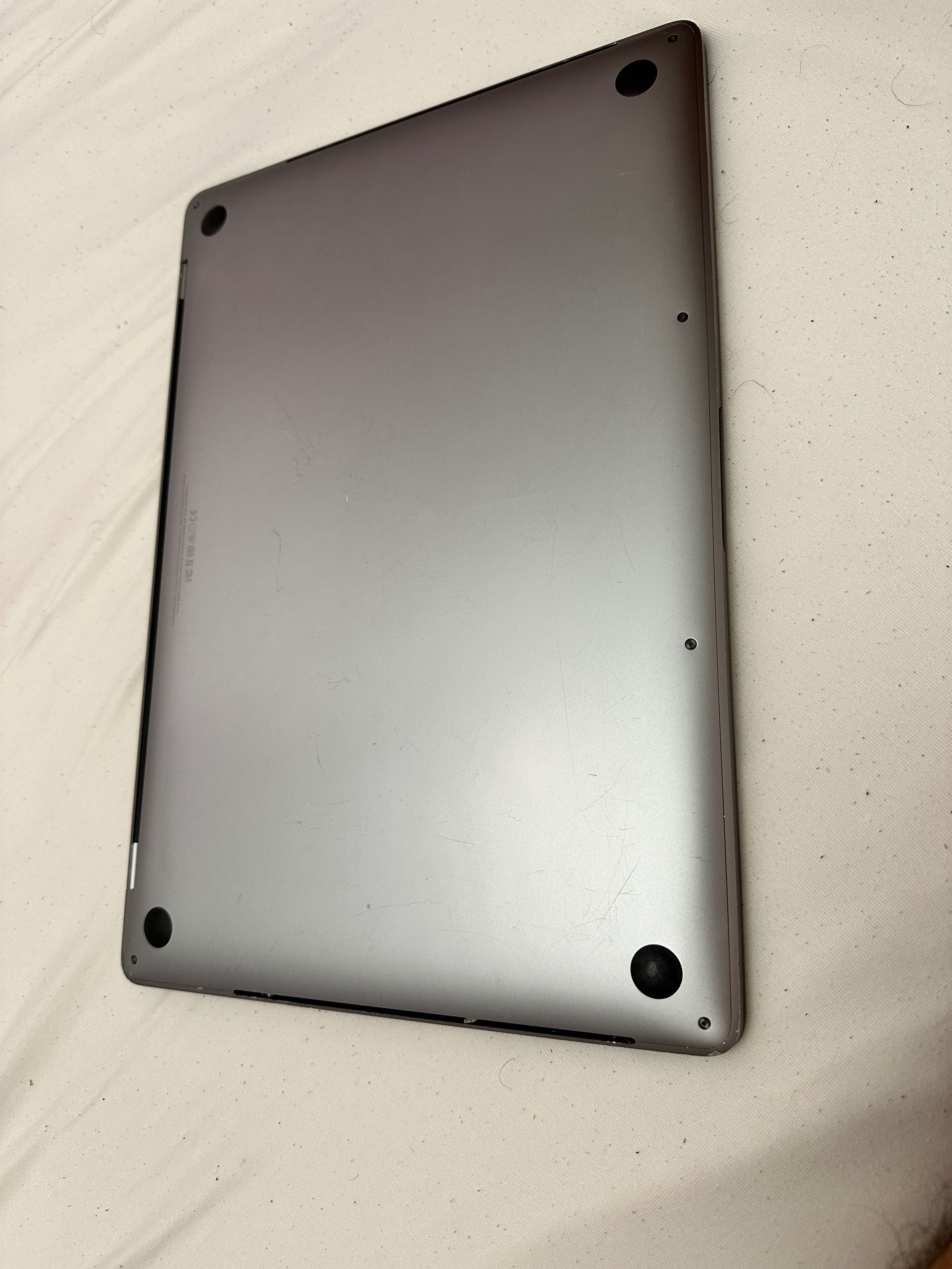 MacBook Pro 15 i7 256
