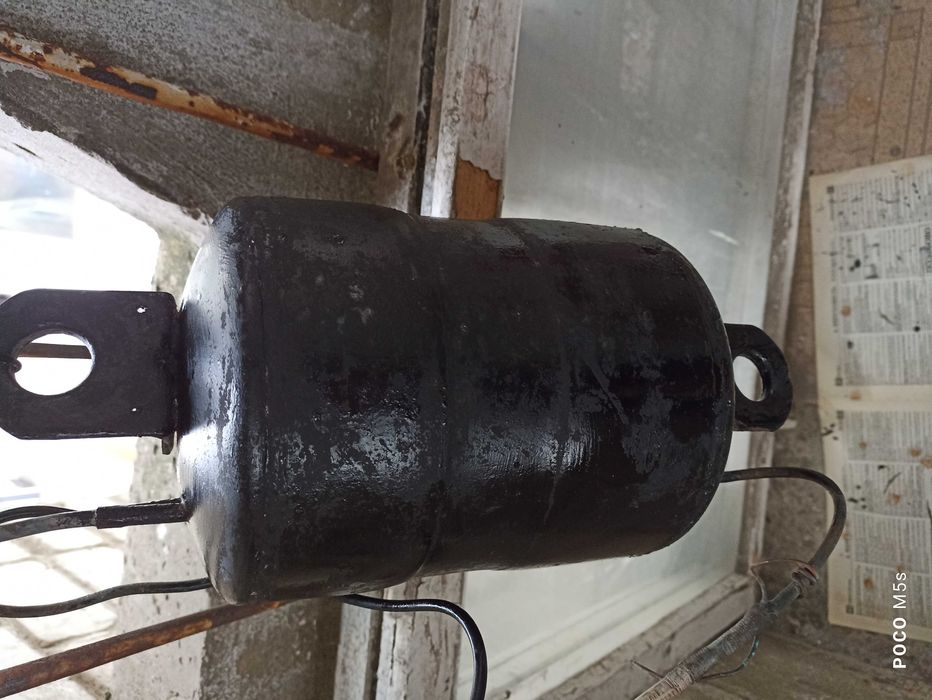 Мотор до холодильника Донбас