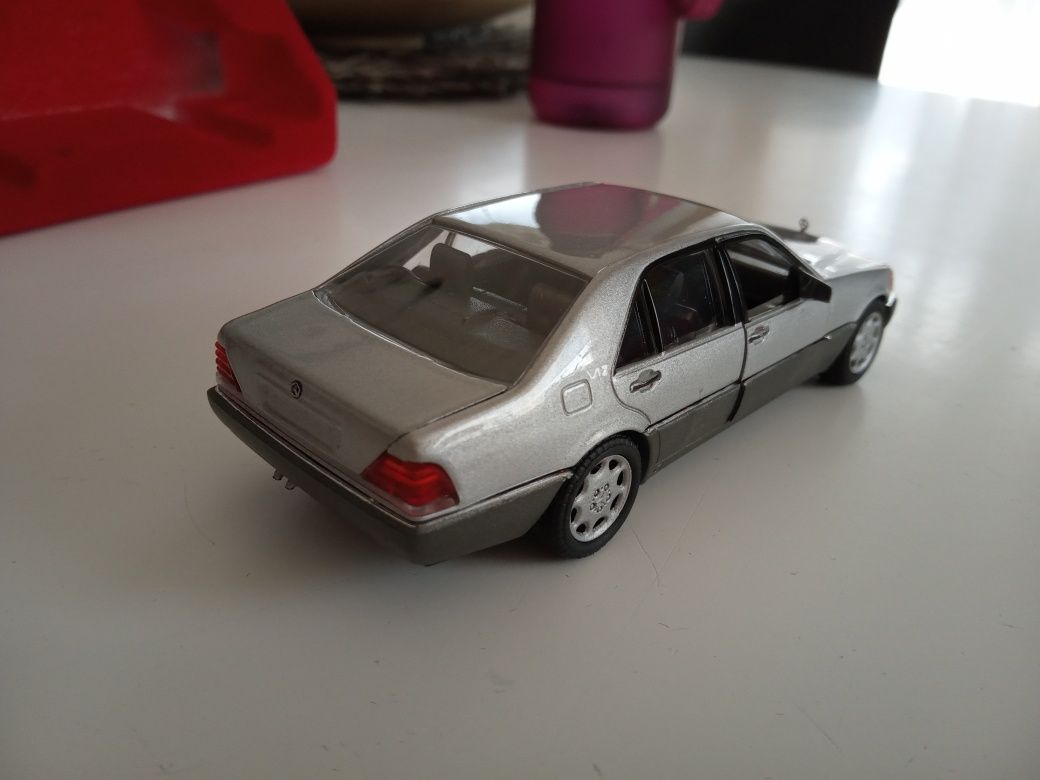 Model 1:43 Mercedes 600SEL w140 Schabak