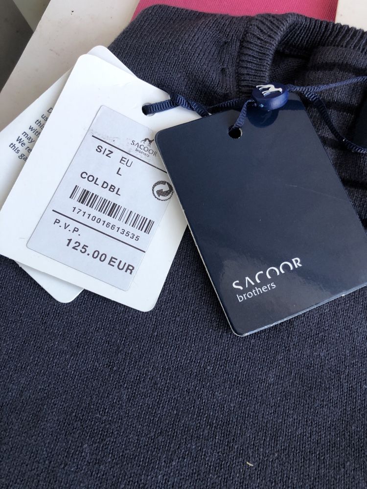 Vendo camisola da marca Sacoor brothers nova com etiquetas