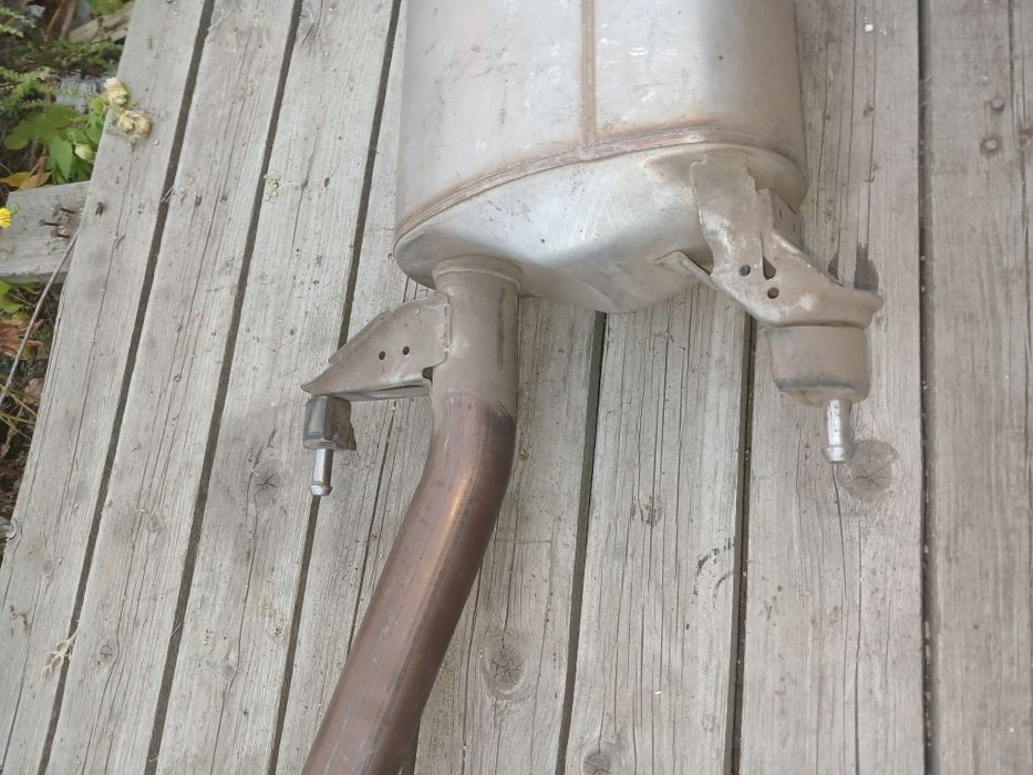 Глушник тойота Rav4