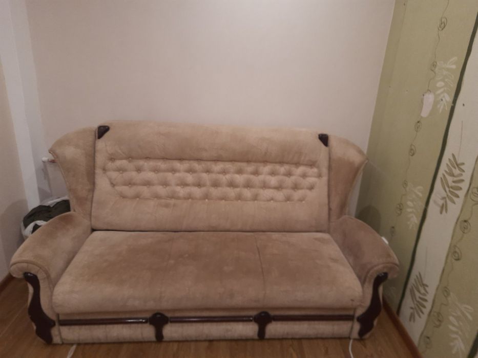 Диван ліжко у дуже гарному стані