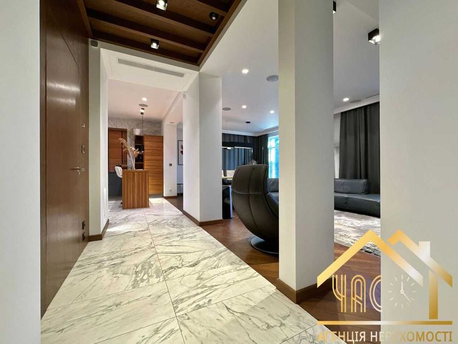 Продаж будинку з авторським ремонтом КМ Zoloche, Вишеньки