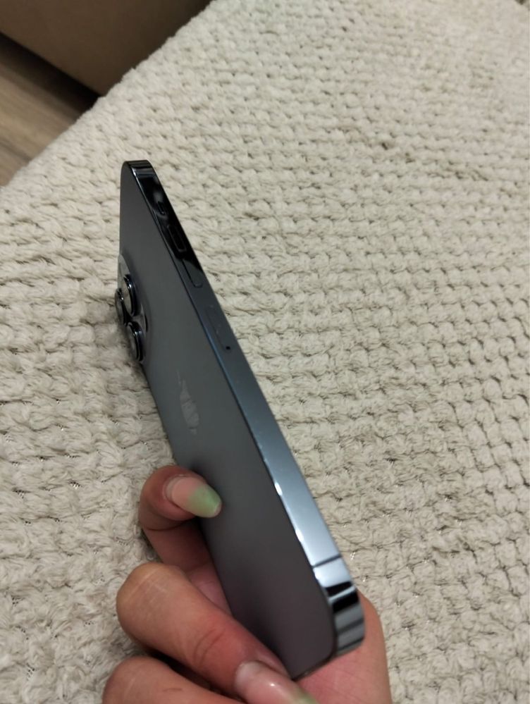 Vendo iphone 13 pro max como novo, usado sempre com capa!