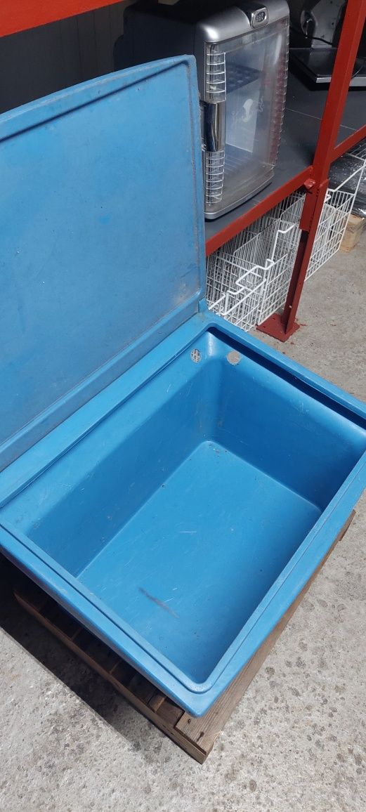 Skrzynia zbiornik na piasek sól zima