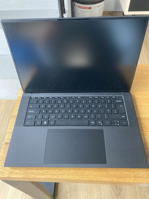 DELL Precision 5550 i7-10850H/1TB ssd/64GB RAM/Nvidia Quatro T1000/ A+