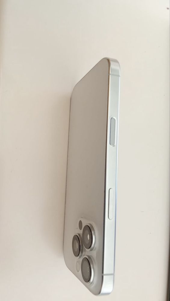 Iphone 16 pro impecável