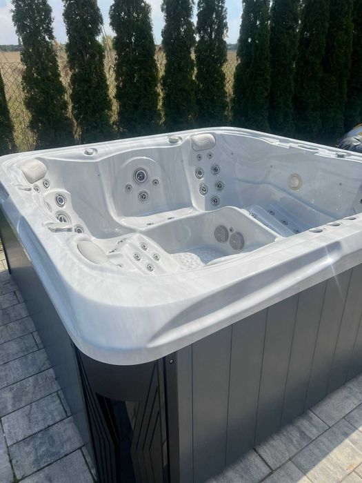 Całoroczne Jacuzzi Ogrodowe Montpellier Holenderskiej Marki