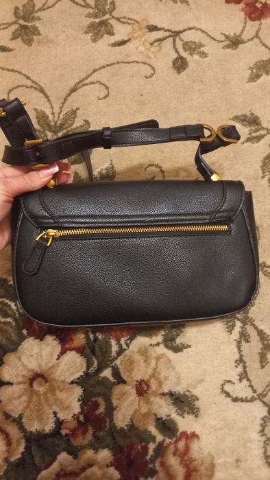 Знижка сьогодні!Стильна жіноча сумка Guess Dagan