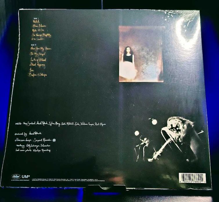 Mazzy Star – She Hangs Brightly