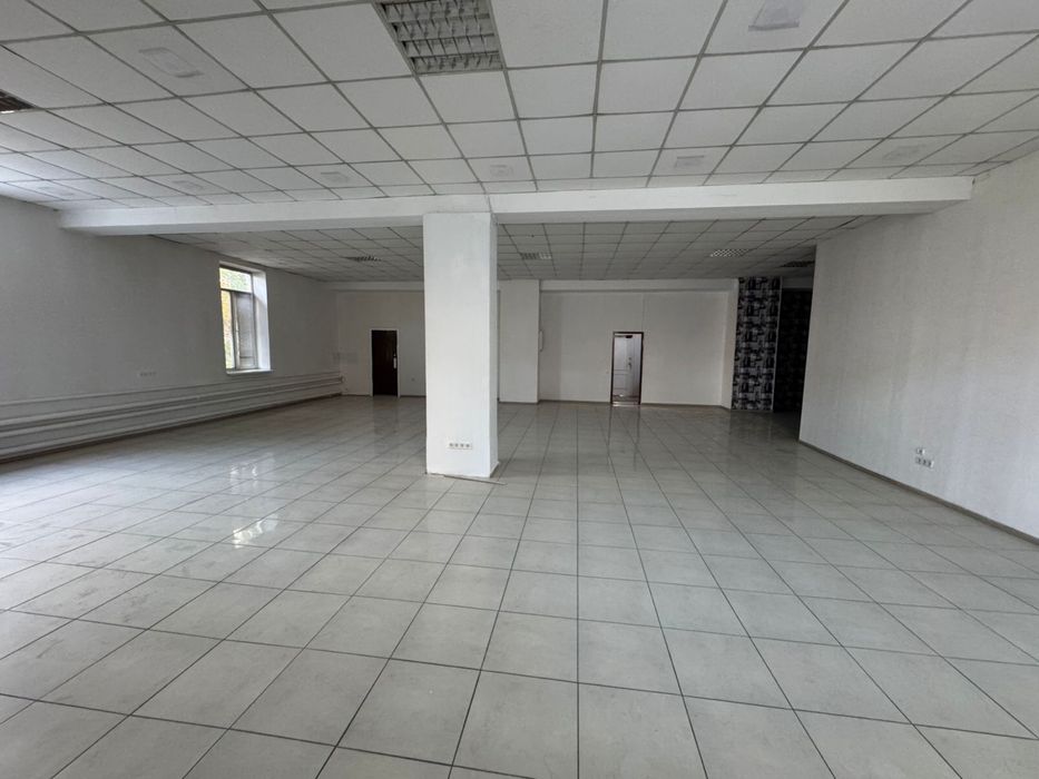 Здам в оренду велике приміщення проспект Науки