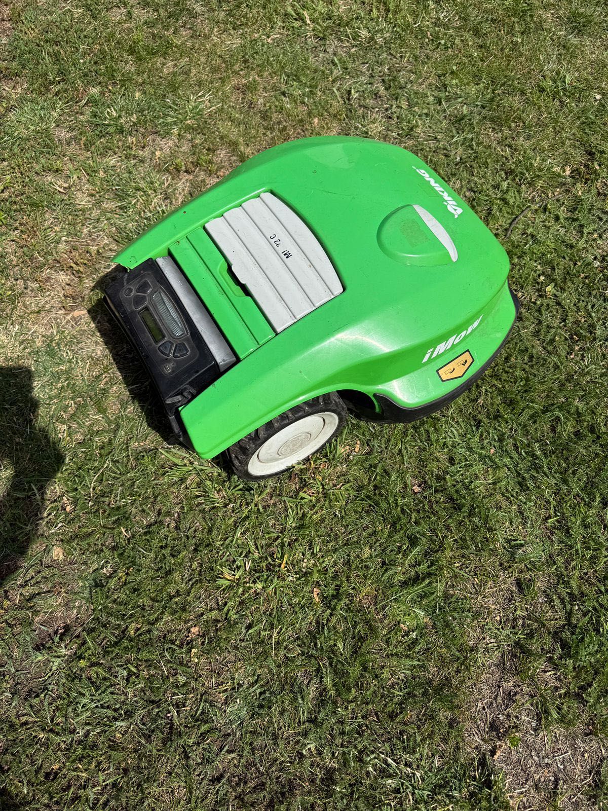 Robot koszący Viking MI 321