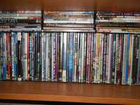 DVD и CD диски с фильмами и музыкой