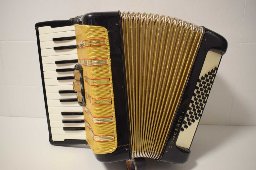 Cordeao Hohner Concerto I 2 Voz 48 Baixos, N 233