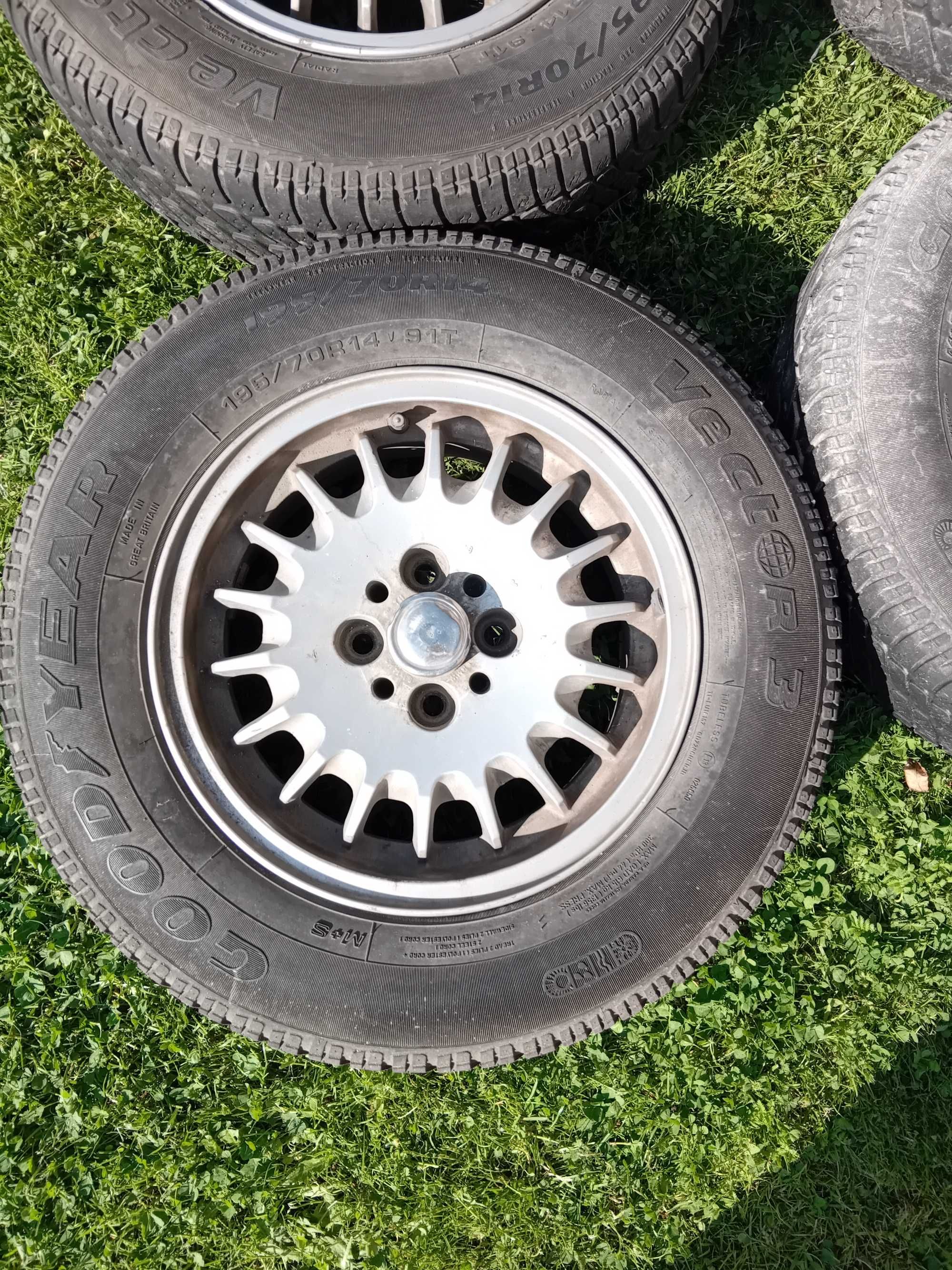 Sprzedam felgi 14stki tzw słoneczka do BMW E30