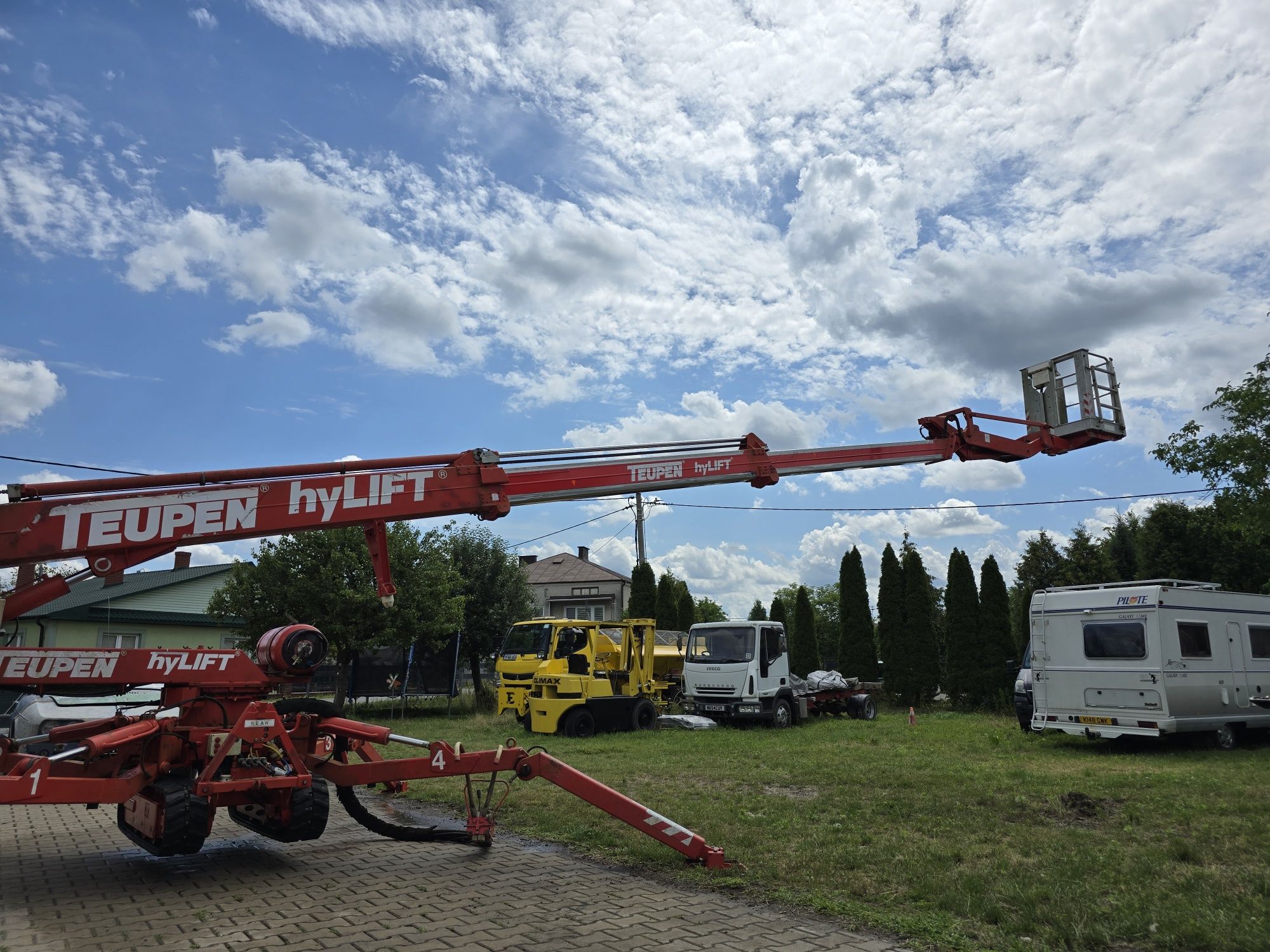 Zwyżka omme teupen Leo 16 gt hylift terenowy podnośnik LPG gasienicowy