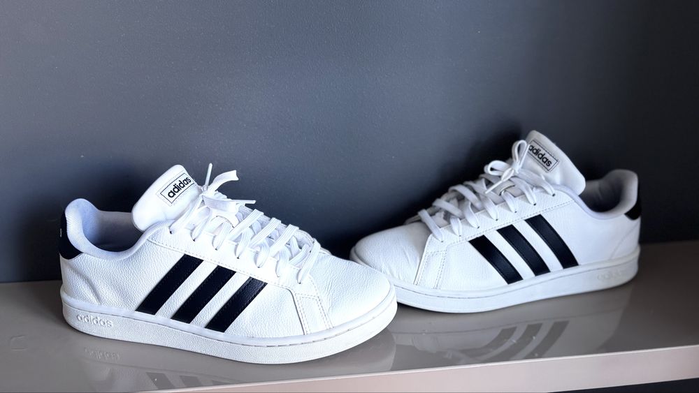 Кроссовки , кеды adidas
