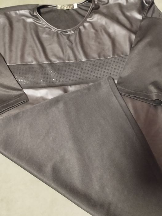 Стильна туніка з екошкіри