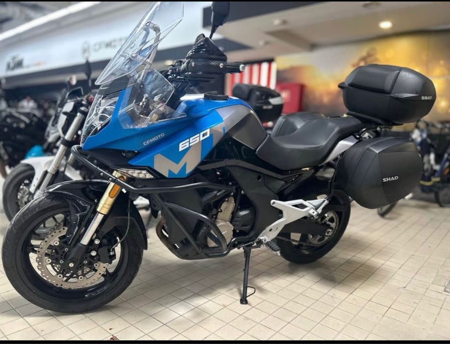 CFMOTO MT650 c/malas