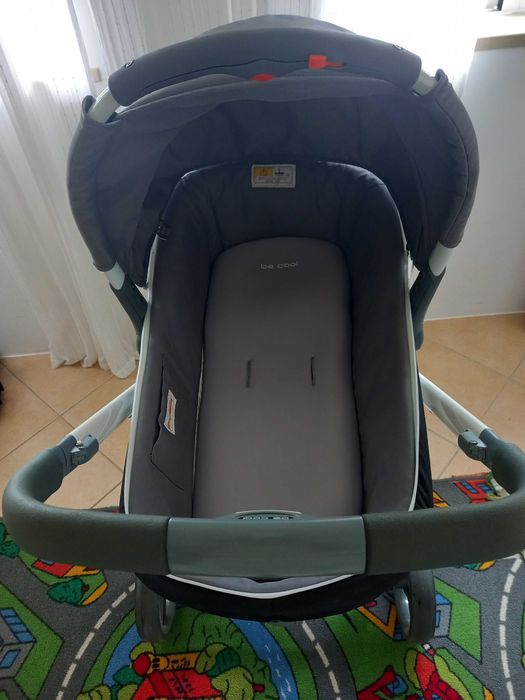 Carrinho bebé trio/ ovo cadeira e alcofa