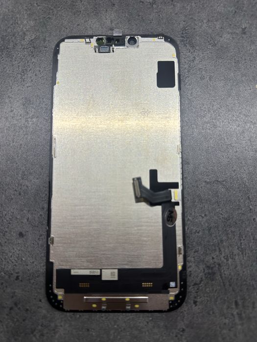 Wyświetlacze iPhone 8 - iPhone 14 pro max montaż