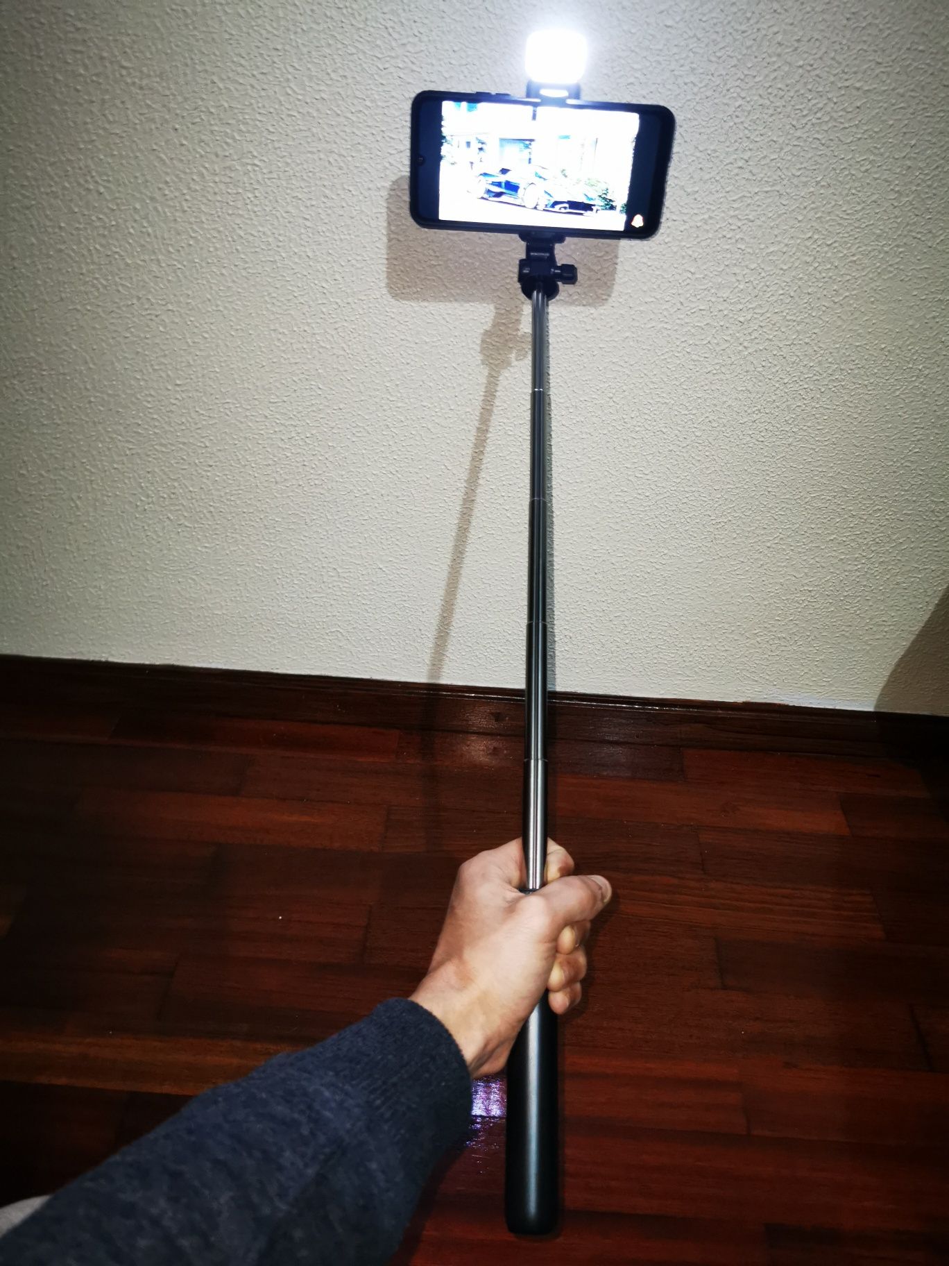 Tripé selfie stick com luz