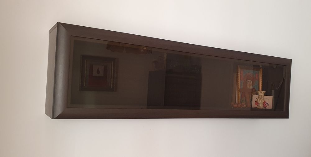 Тумба-вітрина навісна